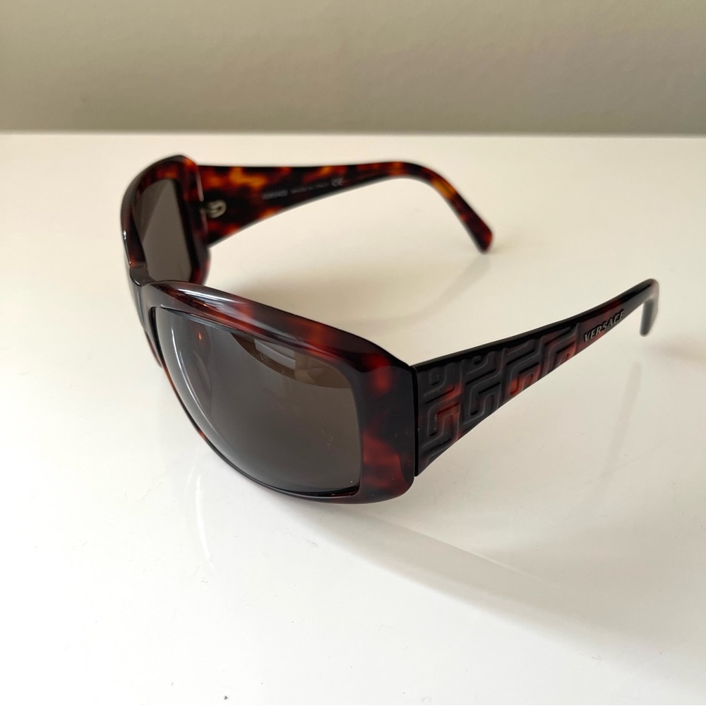 VERSACE Y2K sunglasses wrapped around brown